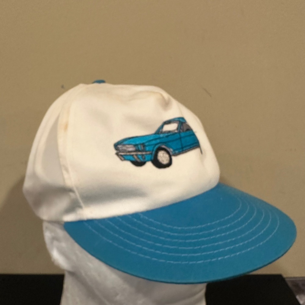 Vintage Muscle Car Snapback Hat White Blue Embroidered Mustang Style Cap
